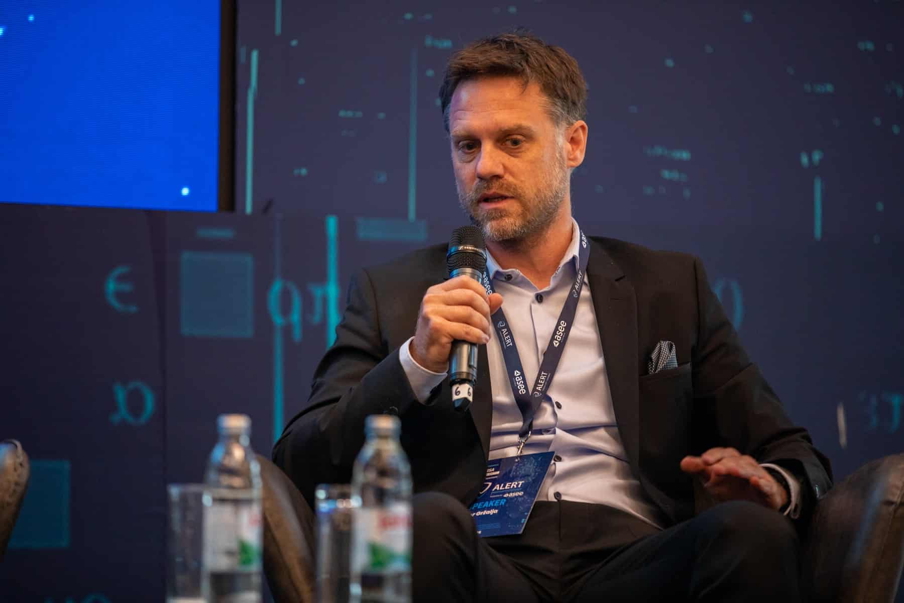 Igor Grzalja asee